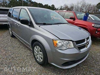 2018 Dodge Grand Caravan SE 121.2" WB - miniatura 4