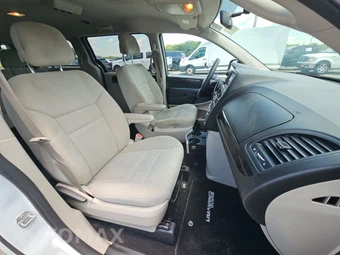 2018 Dodge Grand Caravan SE 121.2" WB - miniatura 8