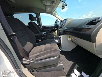 2018 Dodge Grand Caravan SE 121.2" WB - miniatura 14