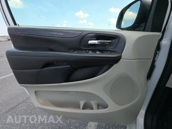 2018 Dodge Grand Caravan SE 121.2" WB - miniatura 15