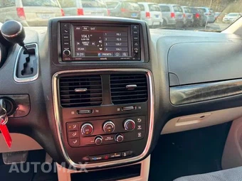 2018 Dodge Grand Caravan SE 121.2" WB - miniatura 11