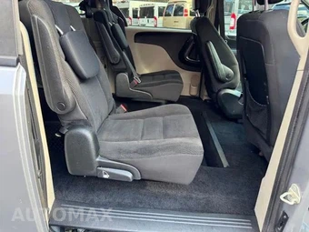 2018 Dodge Grand Caravan SE 121.2" WB - miniatura 17