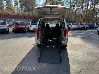 2018 Dodge Grand Caravan SE 121.2" WB - miniatura 2