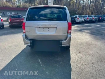 2018 Dodge Grand Caravan SE 121.2" WB - miniatura 4