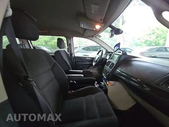 2018 Dodge Grand Caravan SE 121.2" WB - miniatura 8