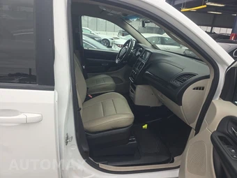 2018 Dodge Grand Caravan SE 121.2" WB - miniatura 8