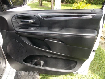 2018 Dodge Grand Caravan SE Plus 121.2" WB - miniatura 17