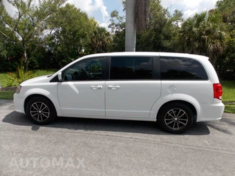 2018 Dodge Grand Caravan SE Plus 121.2" WB - miniatura 3