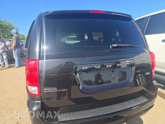 2018 Dodge Grand Caravan SE Plus 121.2" WB - miniatura 5