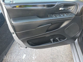 2018 Dodge Grand Caravan SE Plus 121.2" WB - miniatura 9