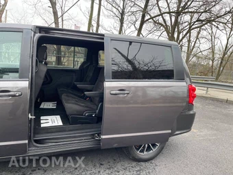 2018 Dodge Grand Caravan SE Plus 121.2" WB - miniatura 16