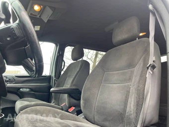 2018 Dodge Grand Caravan SE Plus 121.2" WB - miniatura 8