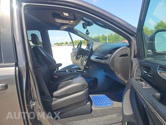 2018 Dodge Grand Caravan SXT 121.2" WB – miniatura 16