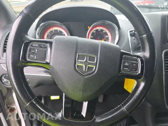 2018 Dodge Grand Caravan SXT 121.2" WB – miniatura 10