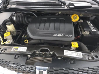 2018 Dodge Grand Caravan SXT 121.2" WB - miniatura 16