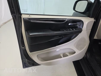 2018 Dodge Grand Caravan SXT 121.2" WB - miniatura 9