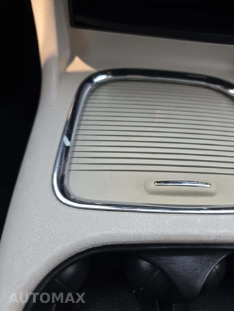 2018 Dodge Grand Caravan SXT 121.2" WB - miniatura 19