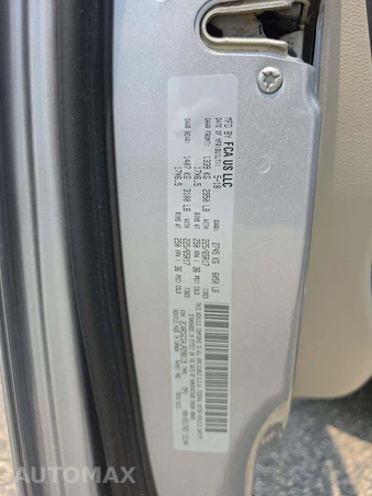 2018 Dodge Grand Caravan SXT 121.2" WB - miniatura 2
