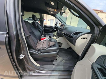 2018 Dodge Grand Caravan SXT 121.2" WB - miniatura 16