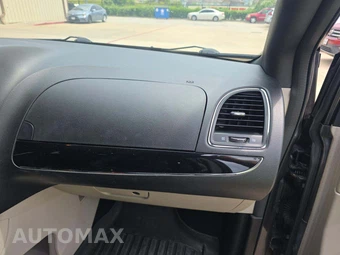 2018 Dodge Grand Caravan SXT 121.2" WB - miniatura 17