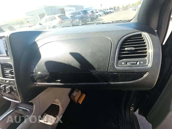 2018 Dodge Grand Caravan SXT 121.2" WB – miniatura 17