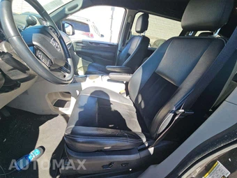 2018 Dodge Grand Caravan SXT 121.2" WB – miniatura 3