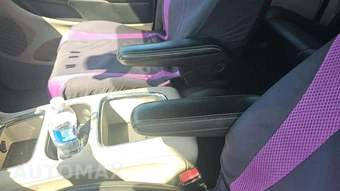 2018 Dodge Grand Caravan SXT 121.2" WB - miniatura 27