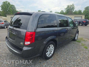 2018 Dodge Grand Caravan SXT 121.2" WB - miniatura 3