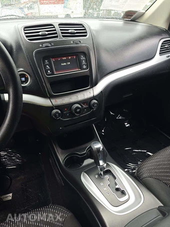 2018 Dodge Journey SE – miniatura 10