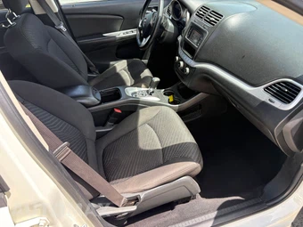 2018 Dodge Journey SE - miniatura 9