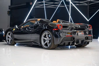 2018 Ferrari 488 Spider Convertible - miniatura 12