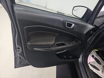 2018 Ford EcoSport SE – miniatura 9