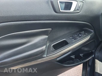 2018 Ford EcoSport Titanium – miniatura 9