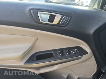 2018 Ford EcoSport Titanium – miniatura 9
