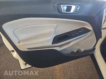 2018 Ford EcoSport Titanium – miniatura 9