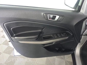 2018 Ford EcoSport Titanium – miniatura 9
