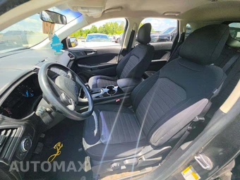 2018 Ford Edge SE – miniatura 3