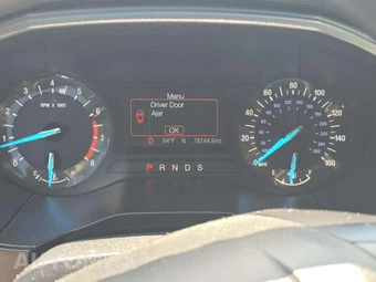 2018 Ford Edge SE – miniatura 9