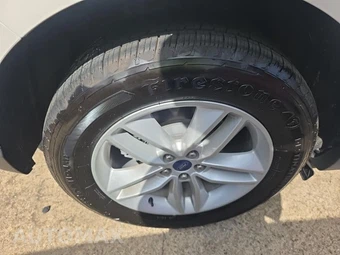 2018 Ford Edge SEL – miniatura 10