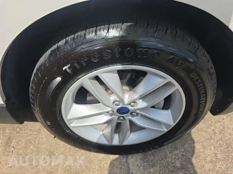 2018 Ford Edge SEL – miniatura 9