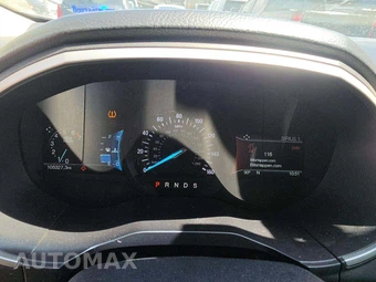 2018 Ford Edge SEL – miniatura 9