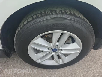 2018 Ford Edge SEL – miniatura 9