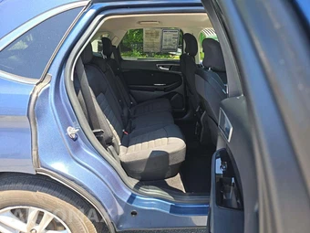 2018 Ford Edge SEL – miniatura 16