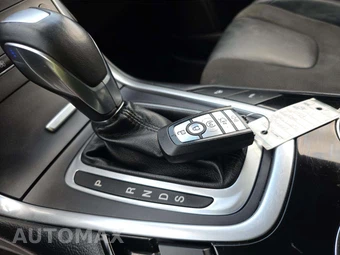 2018 Ford Edge Sport - miniatura 8