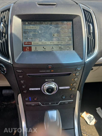 2018 Ford Edge Titanium - miniatura 11