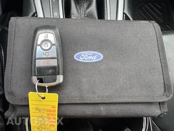2018 Ford Edge Titanium - miniatura 19