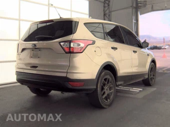 2018 Ford Escape S – miniatura 4