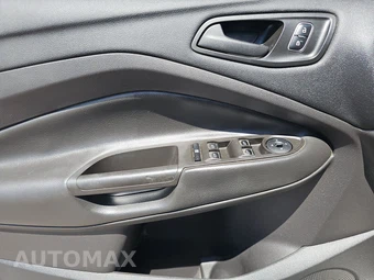 2018 Ford Escape S – miniatura 9