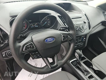 2018 Ford Escape S – miniatura 10