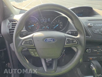 2018 Ford Escape S – miniatura 10